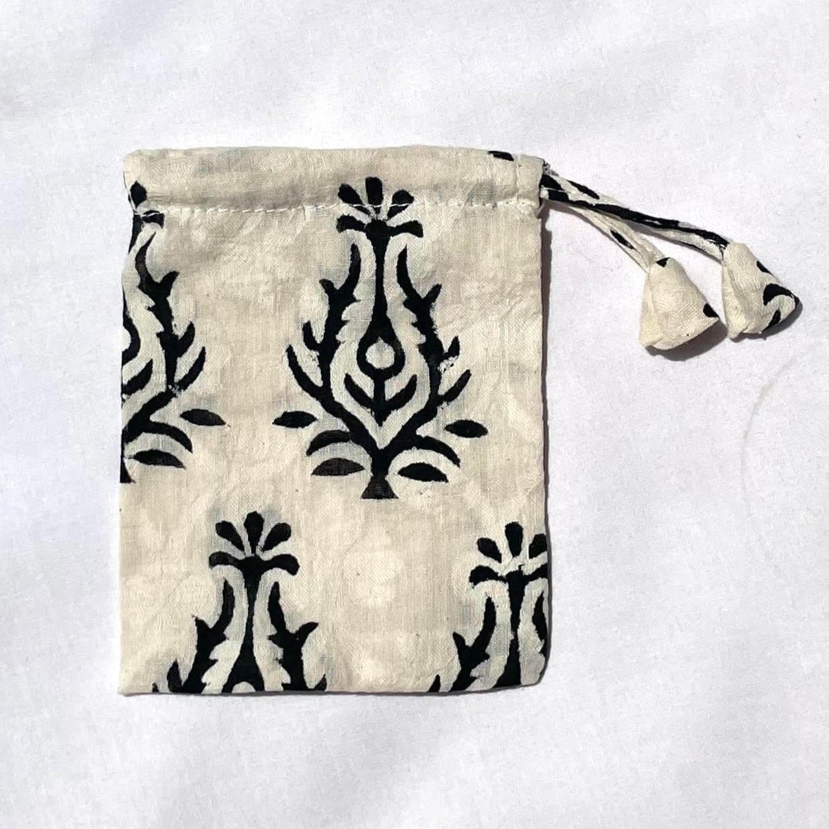 white block print small pouch, hand made in India from cotton fabric